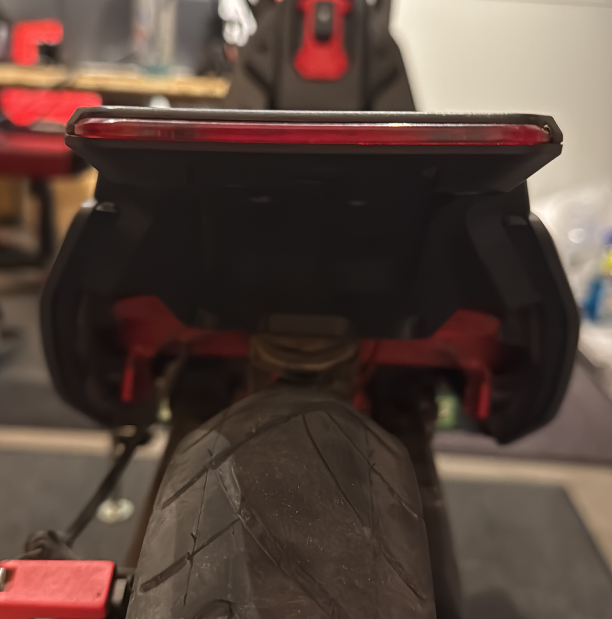 LED Rücklicht mit Bremslicht - Segway ZT3-Pro