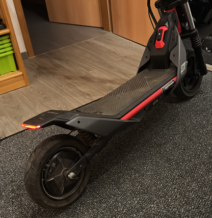 LED Rücklicht mit Bremslicht - Segway ZT3-Pro